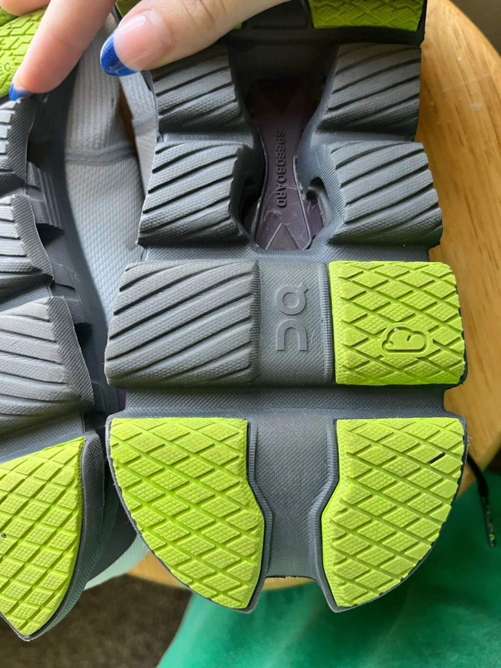 On Running Men’s Cloud X 4 Running Shoes in Light Gray with Lime Accents